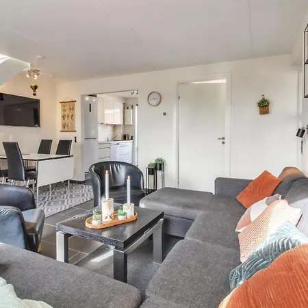 Lejlighed Iffuer - 2-3km From The Sea By Interhome *
